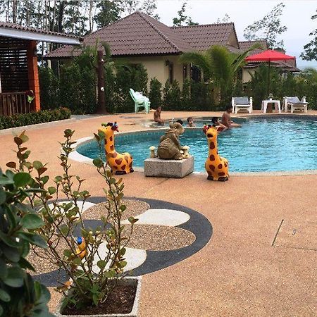 Dachatorn Village Khao Lak Buitenkant foto