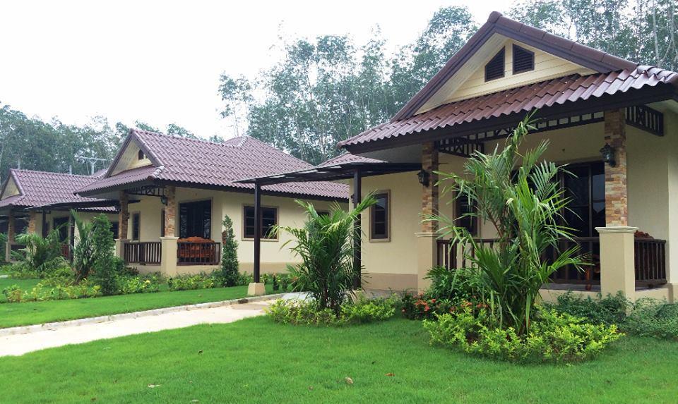 Dachatorn Village Khao Lak Buitenkant foto